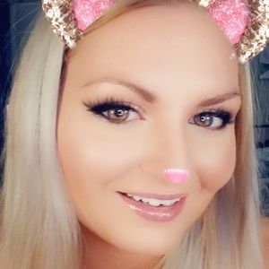 Meet your Posher, Tera